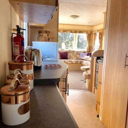 Caravan 50. Nairn Lochloy Holiday Park 外观 照片