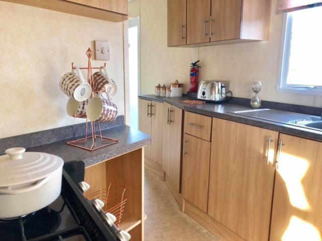 Caravan 50. Nairn Lochloy Holiday Park 外观 照片